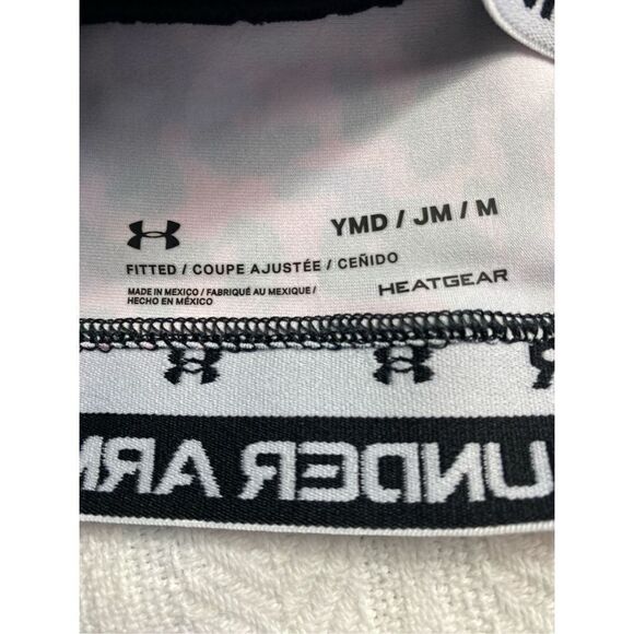Under Armour Youth Medium Crossback
Printed Sports Bra - Picture 5 of 6